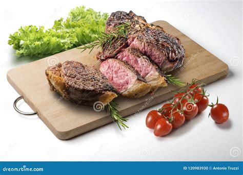 Fiorentina T-bone Steak Cut on Rectangular Wooden Chopping Board Stock ...