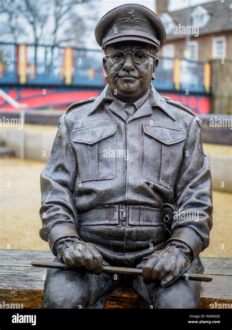 Statue dads army captain mainwaring hi-res stock photography and images - Alamy