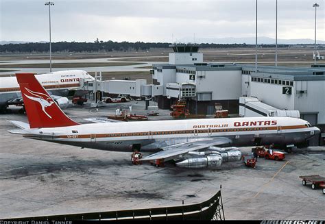 Boeing 707-338C - Qantas | Aviation Photo #2810441 | Airliners.net