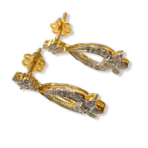 Fine Quality Diamond Earrings in 18k Solid Gold - Gleam Jewels