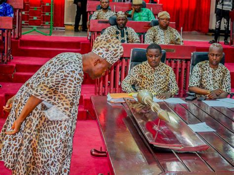 Oyo State Legislators Pass the Amotekun Bill Into Law Wearing Leopard Skin Uniforms - Gistmania