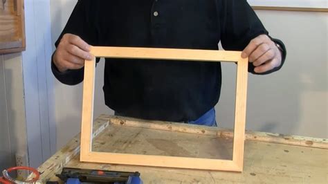 How To Join Picture Frame Corners - WoodworkMag.Com