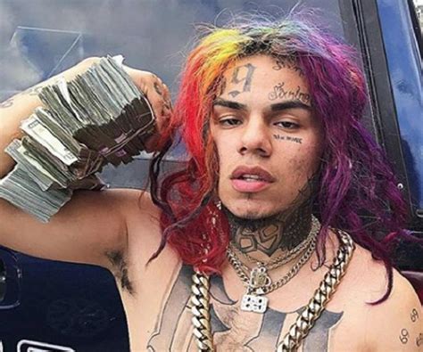 6ix9ine Biography - Facts, Childhood, Family Life & Achievements