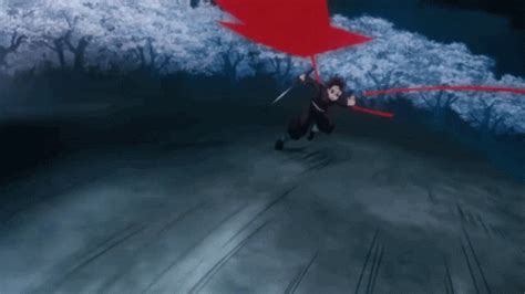 Tanjiro Kamado Kimetsu No Yaiba GIF - TanjiroKamado KimetsuNoYaiba Attack - Discover & Share GIFs