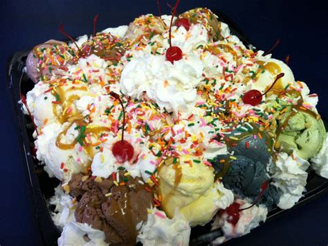 8 Crazy Ice Cream Sundaes You Have To Try