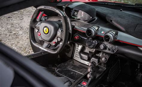 ferrari laferrari interior - Recherche Google Mclaren 570s, Kia Stinger, Ferrari Laferrari ...