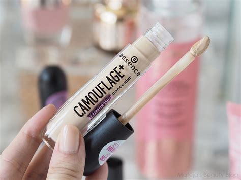 Essence Camouflage Healthy Glow Concealer - Mateja's Beauty Blog