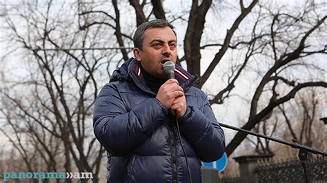 Protesters demanding Pashinyan's resignation approached the Government ...