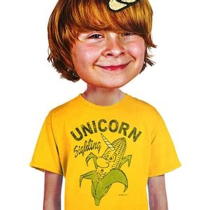 Real Unicorn Sighting T-shirt Funny Boys Corny Vegetarian Pun T-shirt for Foodie Nerds Geek Hip ...