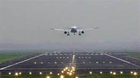 Gwalior Airport News: एयरपोर्ट रोड के लिए टेंडर, कलेक्टर को डायरेक्टर ...