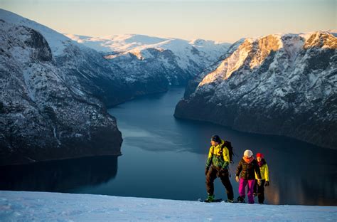 Snowshoe Hike — Fjordsafari