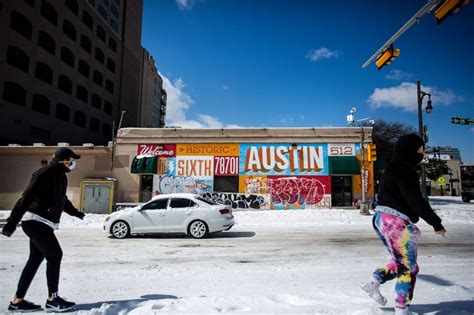 Photos: Texans struggle during catastrophic winter storm - ABC News