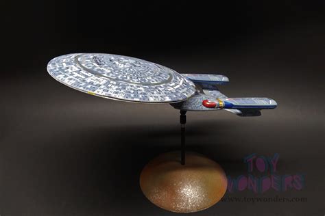 Model Kit | Star Trek™ U.S.S. Enterprises NCC-1701-D SNAP AMT1126M/12 plastic model toy