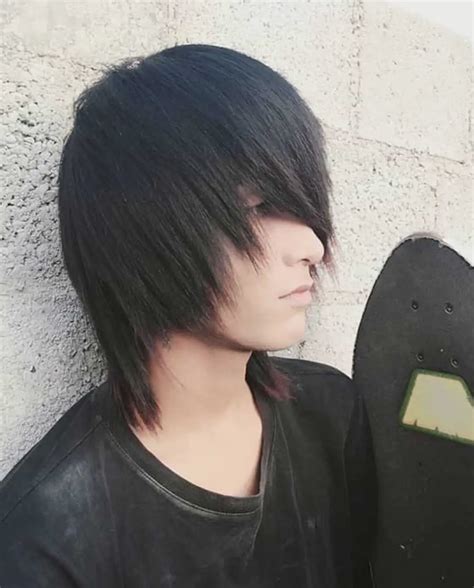 Aggregate 79+ cool emo hairstyles - in.eteachers