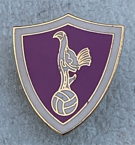 Tottenham Hotspur Enamel Badge ~ Shield Design – The Brummie Badgeman