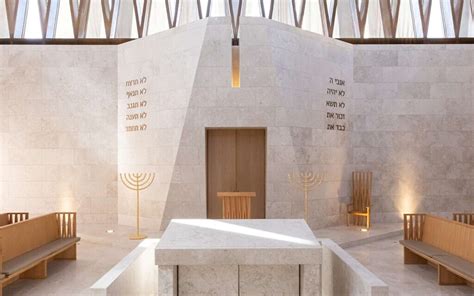 First Jewish wedding held at Abrahamic Family House in UAE - Jewish News