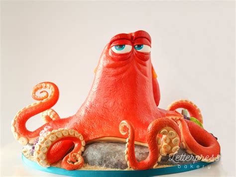 Hank the Octopus, nay, Septopus Sculpted 3D Cake from Finding Dory, the ...