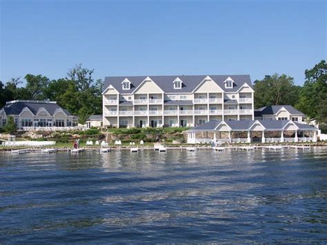 Bay Pointe Inn & Restaurant (Shelbyville, MI) - Inn Reviews - TripAdvisor