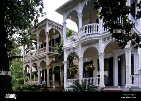 New Orleans Garden District, 19th century, mansions surrounded, by ...