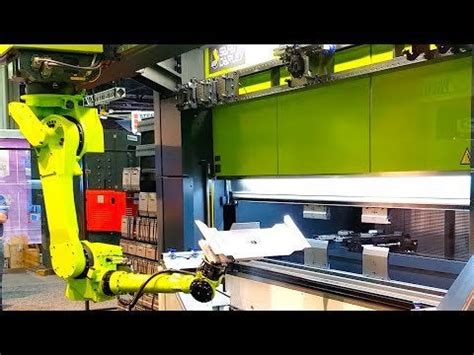 Automated Manufacturing Robots : robotics