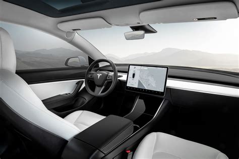 El Tesla Model 3 ya se puede comprar en España desde 59.100 euros | Eléctricos | Motor EL PAÍS