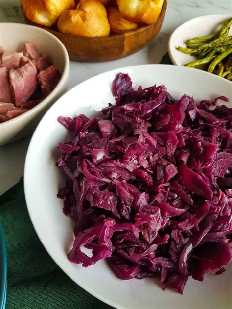 Slow Cooker Red Cabbage - Easy Side Dish - Hint of Healthy