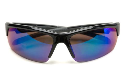 10 Best Polarized Fishing Sunglasses - Red Fish Tour