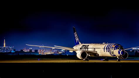 Airplane Boeing 787 at the airport wallpapers and images - wallpapers ...