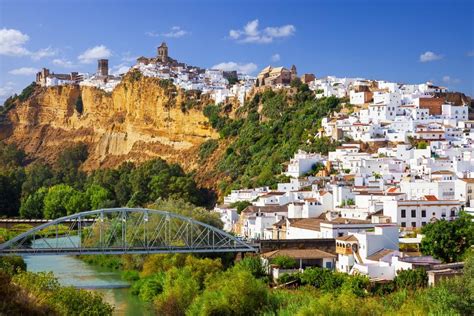 Arcos de la Frontera - Kerken duelleren in Andalusië