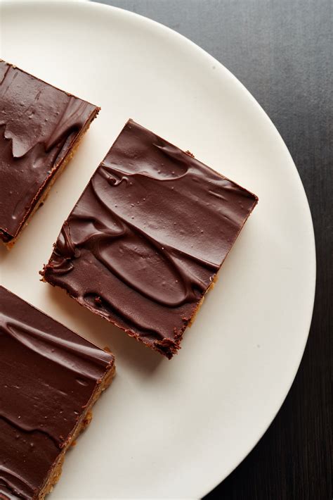 Vegan Peanut Butter Chocolate Bars - I bake he shoots