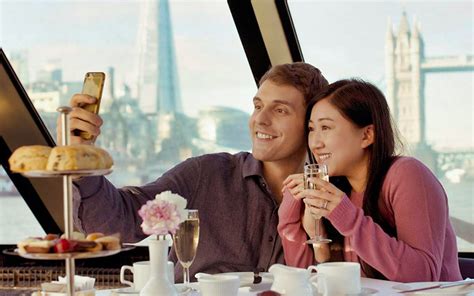 London Thames Cruise | Thames Sightseeing & Dinner Cruises