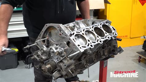 Video: The 1UZ engine build for our Lexcen begins!