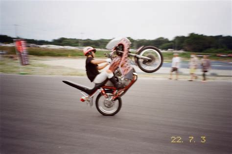 Japan's Iconic Bosozoku-Style Bikes Shot By Federico Radaell — sabukaru