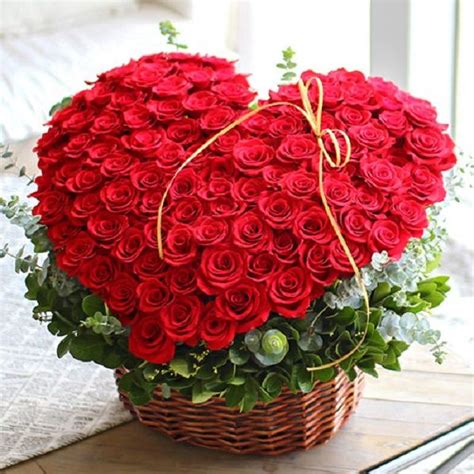 100 red rose arrangement for Valentines Day | Red rose arrangements, Flower arrangements, Red ...