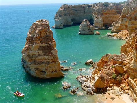 Best Beaches in the Algarve: 17 Algarve Beaches Worth Visiting (Portugal)