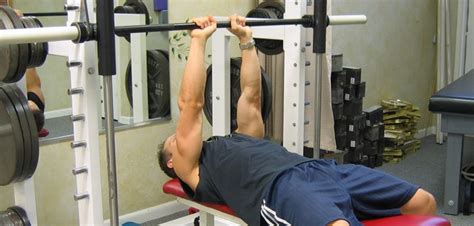 Smith Machine Close Grip Bench Press - Triceps Exercise Guide