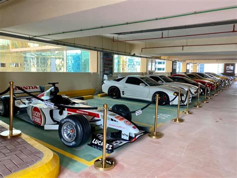 UAE: Dubai – Car Museum in Gevora Hotel – Travel2Unlimited