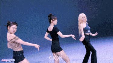 Studio Choom Aespa Kpop GIF – Studio choom aespa Kpop Aespa spicy ...