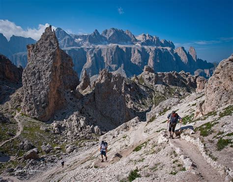 Hiking from Cortina d'Ampezzo to Alta Badia - Dolomites Hikes, Dolomite ...