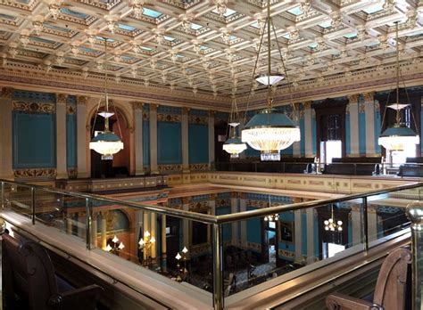 5 Ways To Take The Michigan State Capitol Self-Guided Tour - KZOOKIDS