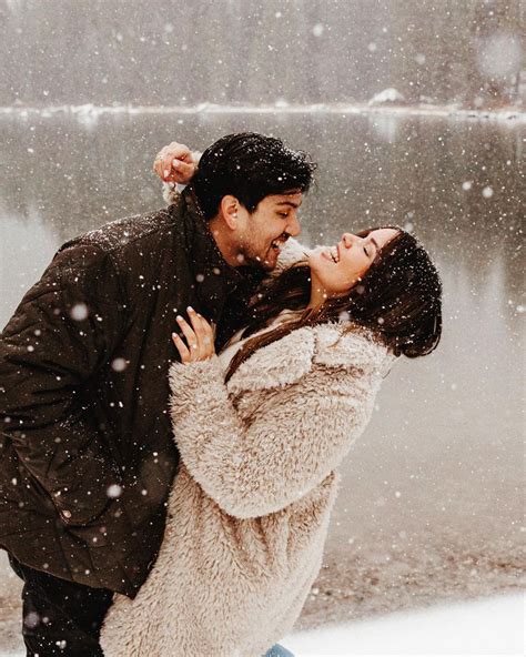 These Winter Proposals Are The Absolute Sweetest!