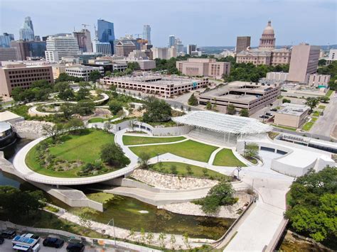 Visting Austin's Moody Amphitheater - Round the Rock