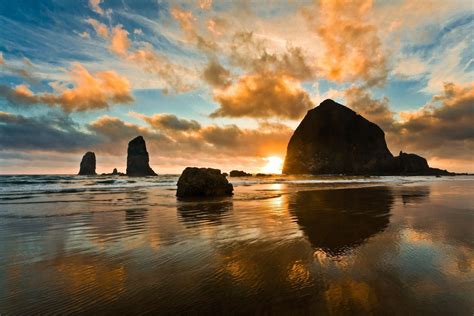 19 Dreamy Airbnb Oregon Coast Rentals For a Perfect Ocean Getaway | Cannon beach oregon, West ...