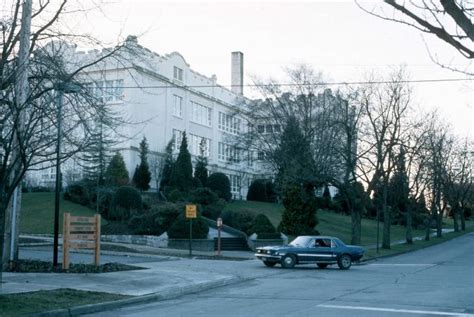 Kitsilano Secondary School - Vancouver