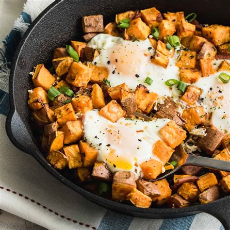 Sweet Potato Breakfast Skillet Recipe {Whole 30} | Healthy Fitness Meals