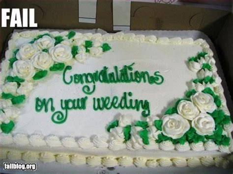 The 18 Worst Wedding Cake Fails Ever Made Are Straight Out From A Bride's Nightmare, Especially #6!