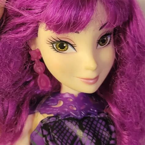 DISNEY DESCENDANTS 2 Isle of the Lost Royal Yacht Ball Mal Doll Hasbro Complete $23.36 - PicClick