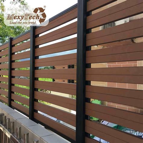 Chinese Supplier WPC Wood 8X8 Garden Fence with Metal Fence - China Fence, Garden Fence Privacy ...