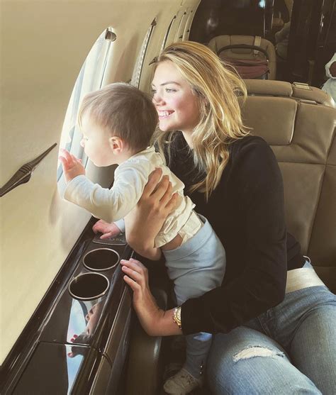 Kate Upton, Justin Verlander's Family Photos With Daughter Genevieve ...