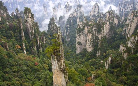 Wallpaper: Zhangjiajie National Park of China (Wulingyuan Scenic Area)